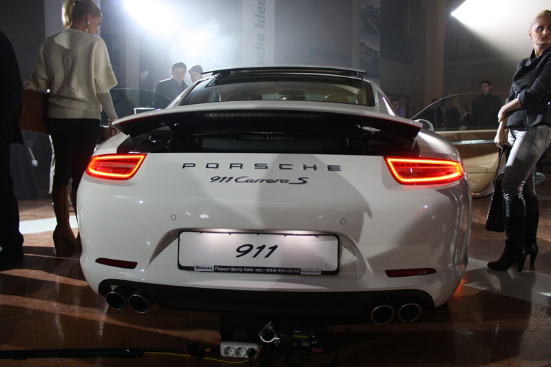 Porsche‑911_Kiev10.JPG