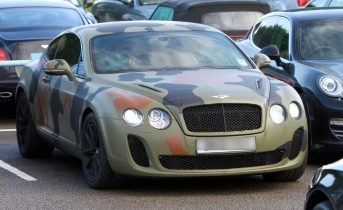 камуфляжный Bentley Continental GT