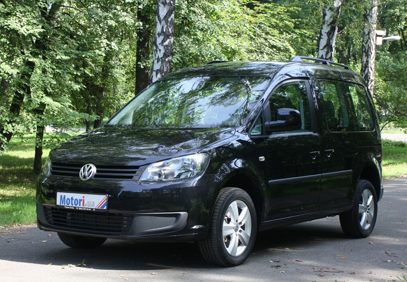 Volkswagen_Caddy_4Motion_05.JPG