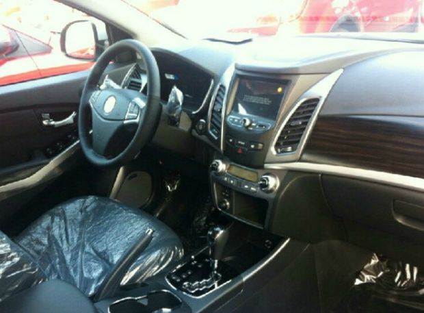 2014-Ssangyong-Korando-C-interior.jpg