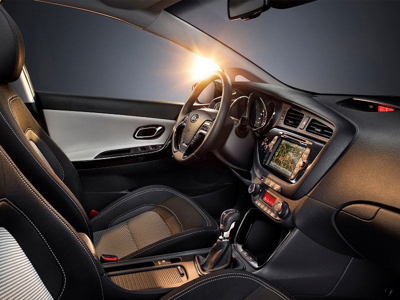 kia_cee_d_4.jpg kia_cee_d_4.jpg