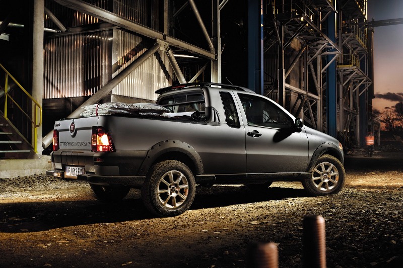 2012-Fiat-Strada-3.jpg 2012-Fiat-Strada-3.jpg