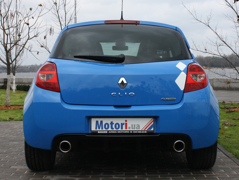 Renault_Clio_RS_Test_05.JPG