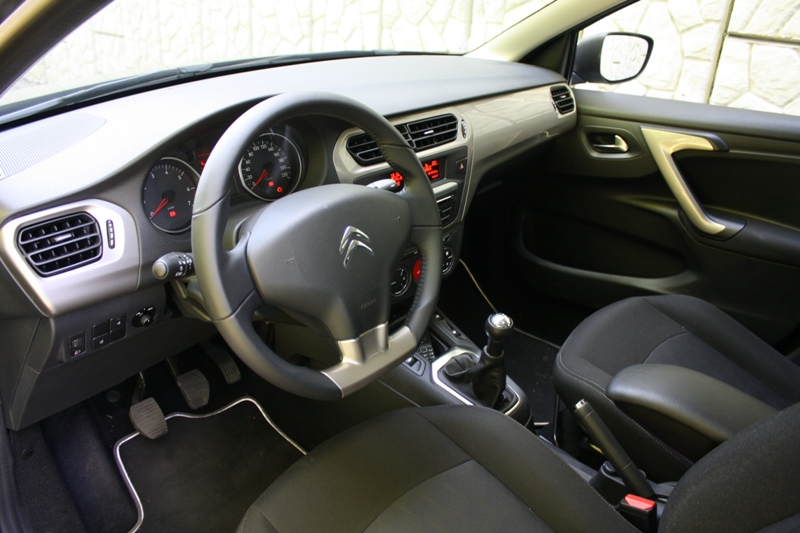 Citroen_C-Elysee_17.JPG