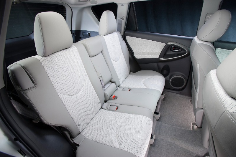 toyota_rav4_ev_06.jpg toyota_rav4_ev_06.jpg