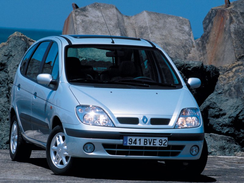 renault_scenic_12.jpg