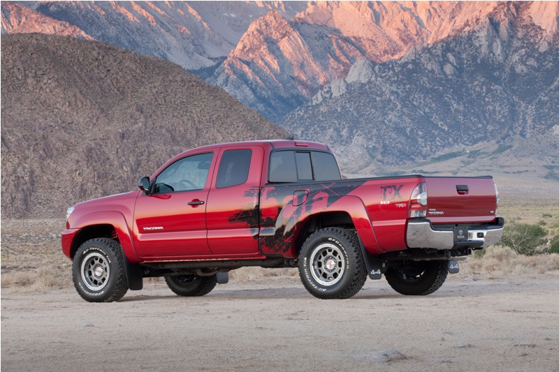 2012_Toyota_Tacoma_Baja_004.jpg