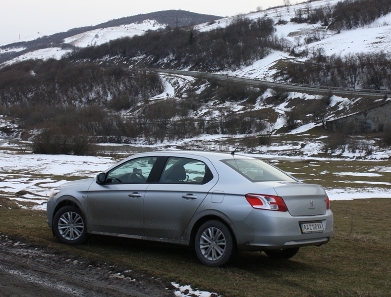 Peugeot_301_01.JPG