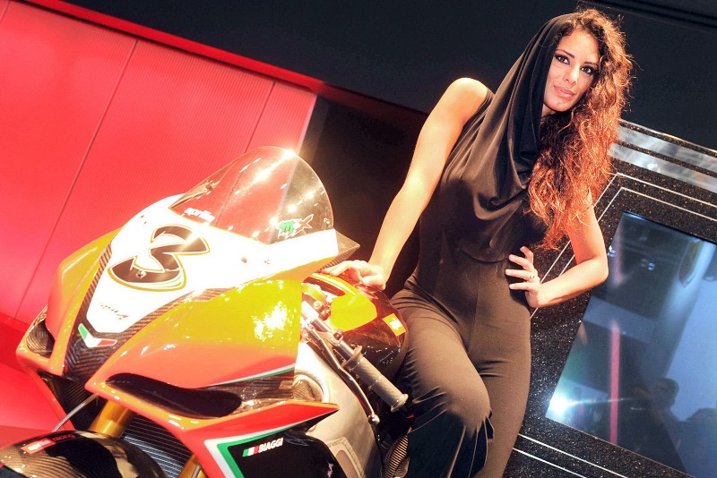 2012_Paris-Auto-Show_Girls_06.jpg 2012_Paris-Auto-Show_Girls_06.jpg