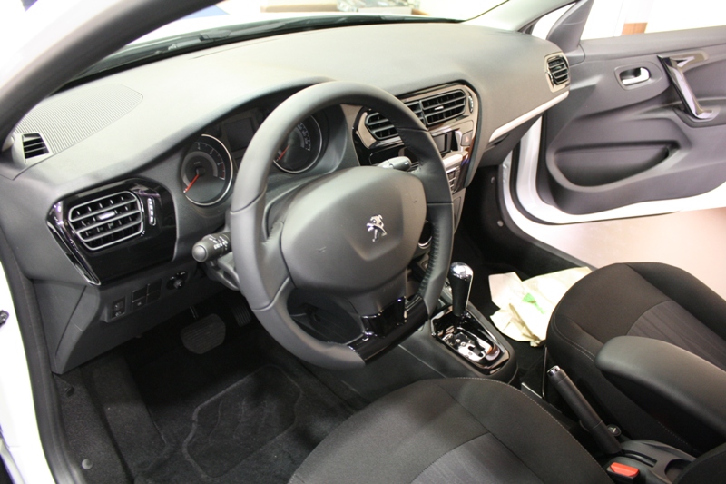 Peugeot_2013_10.JPG