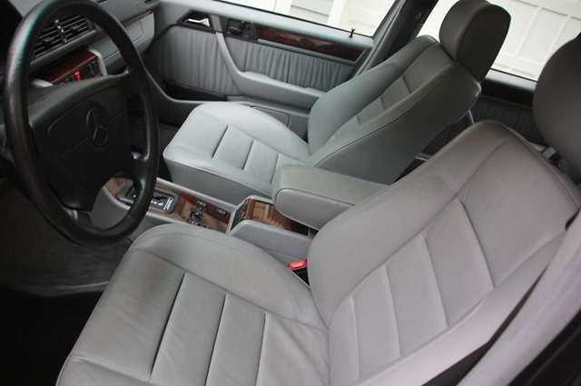 1992-Mercedes-Benz-500E-3_thumb1.jpg 1992-Mercedes-Benz-500E-3_thumb1.jpg