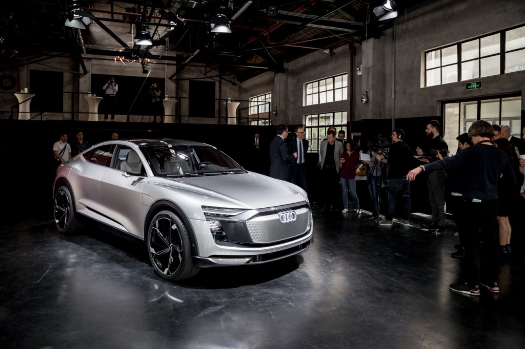 Audi E-Tron Sportback Concept 