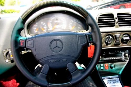 Mercedes-Benz_CLK_GTR_1.jpg
