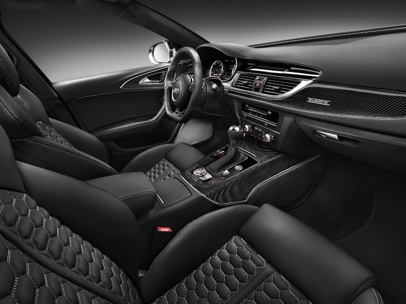 2013-Audi-RS6-Avant_03.jpg
