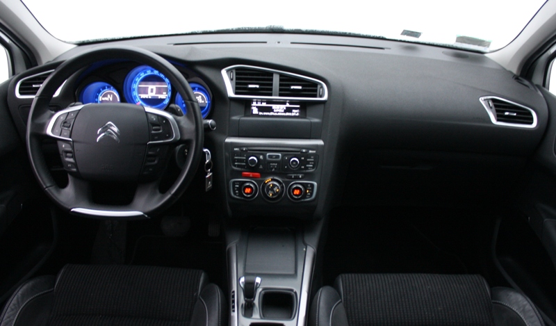 Citroen_C4_e-HDi_10.JPG