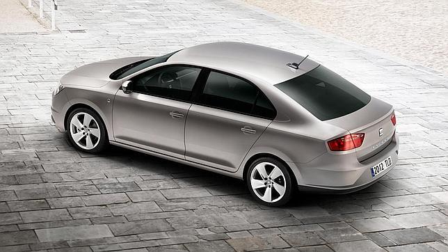 Seat-Toledo-2012-2.jpg Seat-Toledo-2012-2.jpg