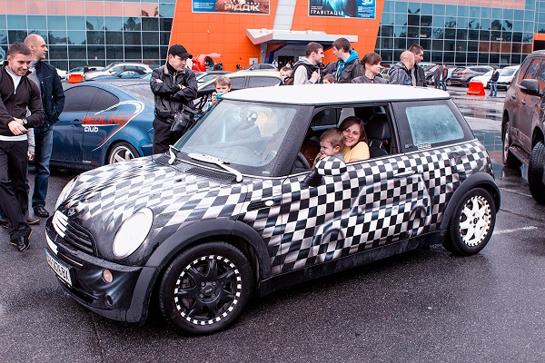 Car'n'Girl Car'n'Girl