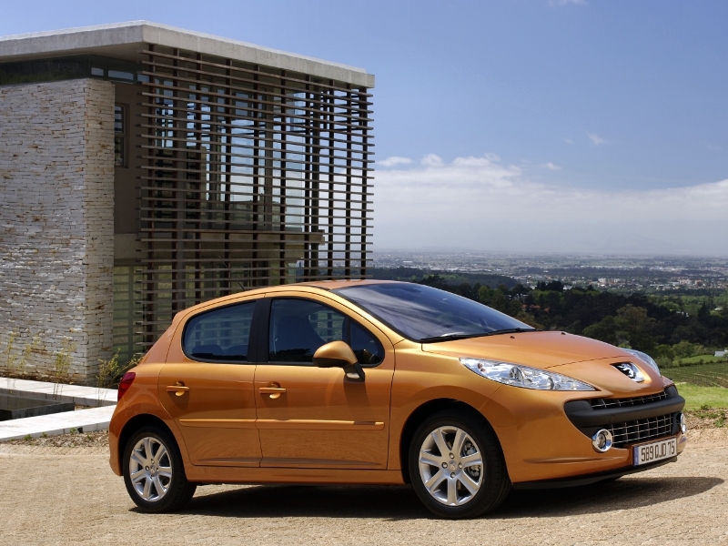 peugeot_207_5-door_14.jpg peugeot_207_5-door_14.jpg
