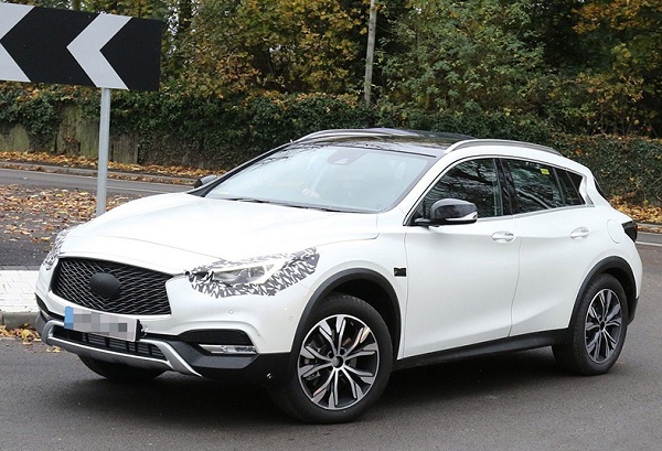 Infiniti QX30 