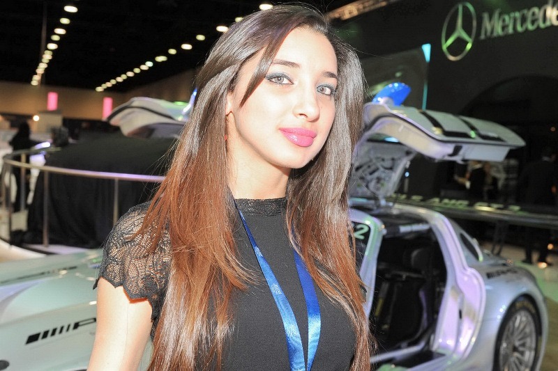 Qatar-Motor-Show-Girls_14.jpg