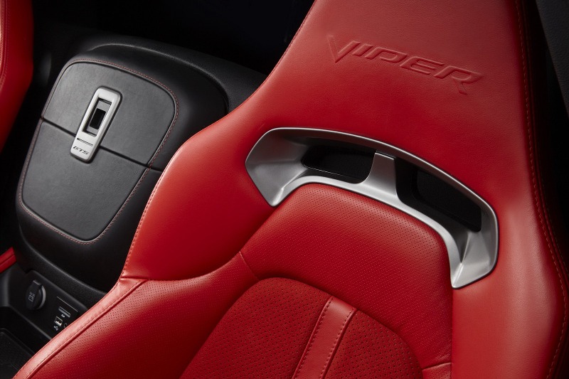 2013-SRT-Viper_11.jpg 2013-SRT-Viper_11.jpg