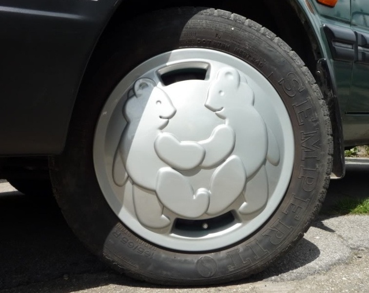 Weird_Rims_2.jpg