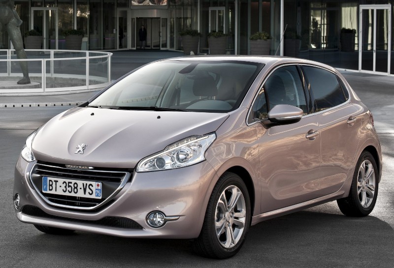 peugeot_208.jpg