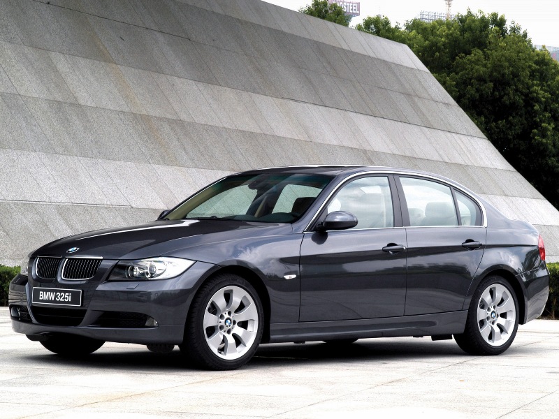 bmw_325i_sedan_4.jpg