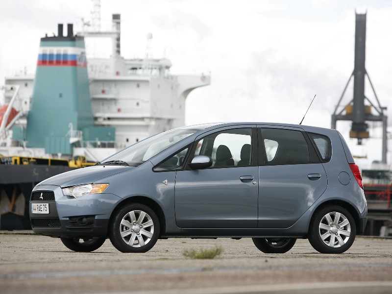 mitsubishi_colt_09.jpg mitsubishi_colt_09.jpg