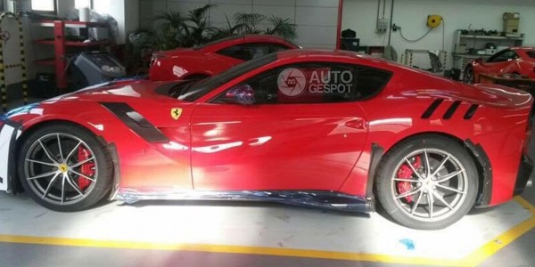 Ferrari F12 