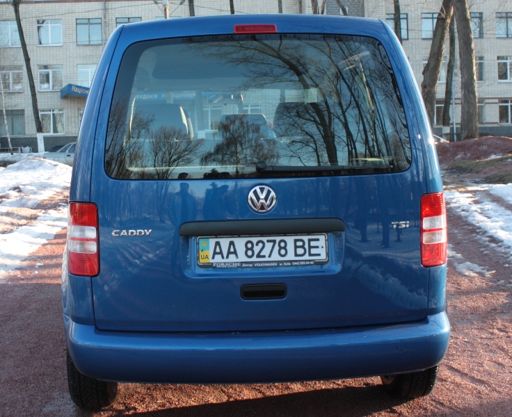 Volkswagen_Caddy_01.JPG