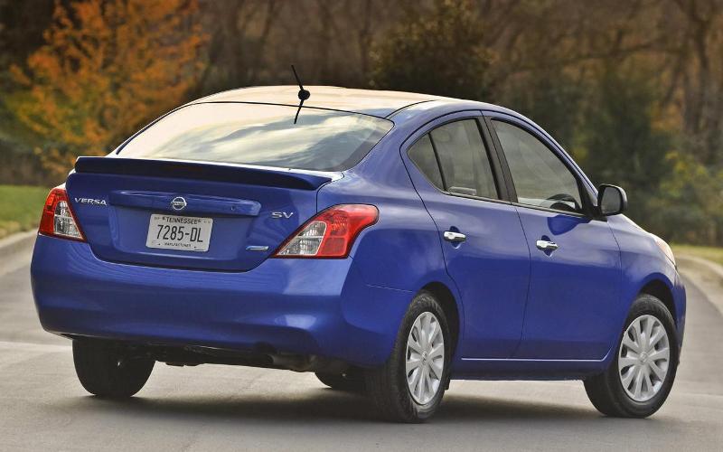 Nissan_Versa_3.jpg