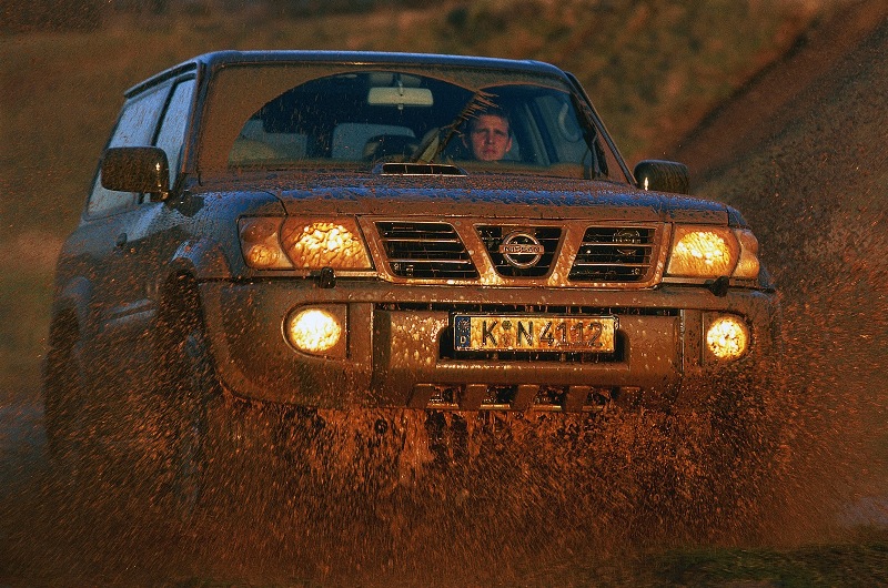 nissan_patrol_05.jpg