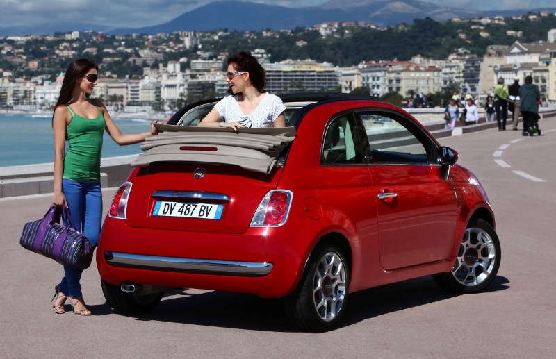 2010_fiat_500c_3.jpg