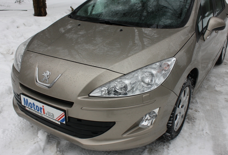 Peugeot_408_07.JPG