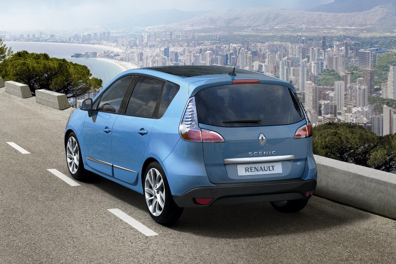 RENAULT-SCENIC-2012-2.jpg