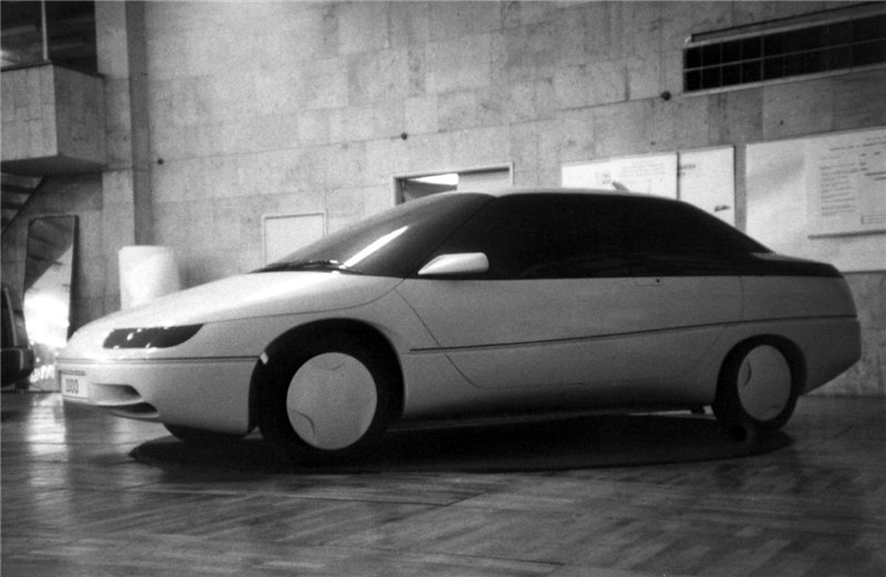 Москвич Истра 2144 1985_AZLK_Moskvich_2144_Istra_01.jpg