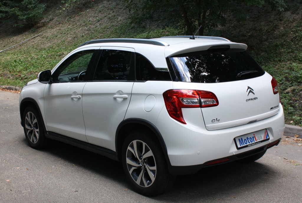 Citroen_C4_Aircross_17.JPG