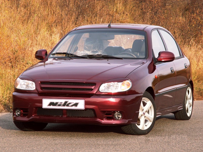 nika_zaz_chance_hatchback_1.jpg