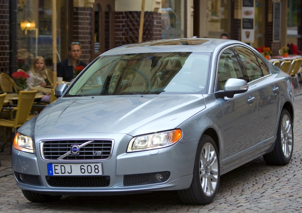 volvo_s80_v8.jpg