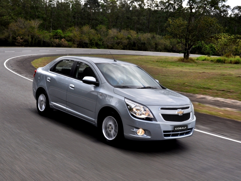 chevrolet_cobalt_br-spec_104.jpg