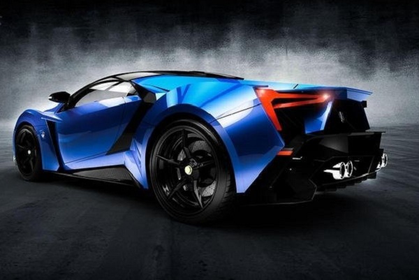 W Motors SuperSport