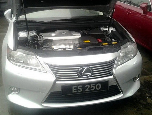 2013-Lexus-ES_4.jpg 2013-Lexus-ES_4.jpg