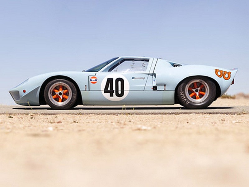 Ford GT40 Gulf Mirage.jpeg