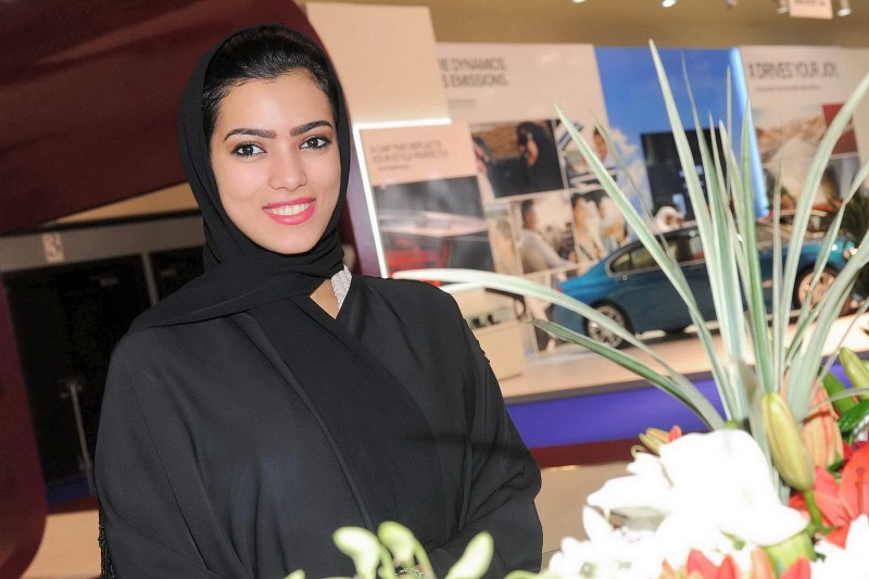 Qatar-Motor-Show-Girls_12.jpg Qatar-Motor-Show-Girls_12.jpg
