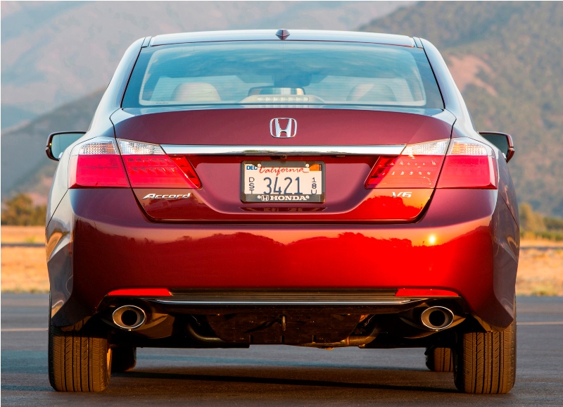 honda_accord_2013_10.jpg