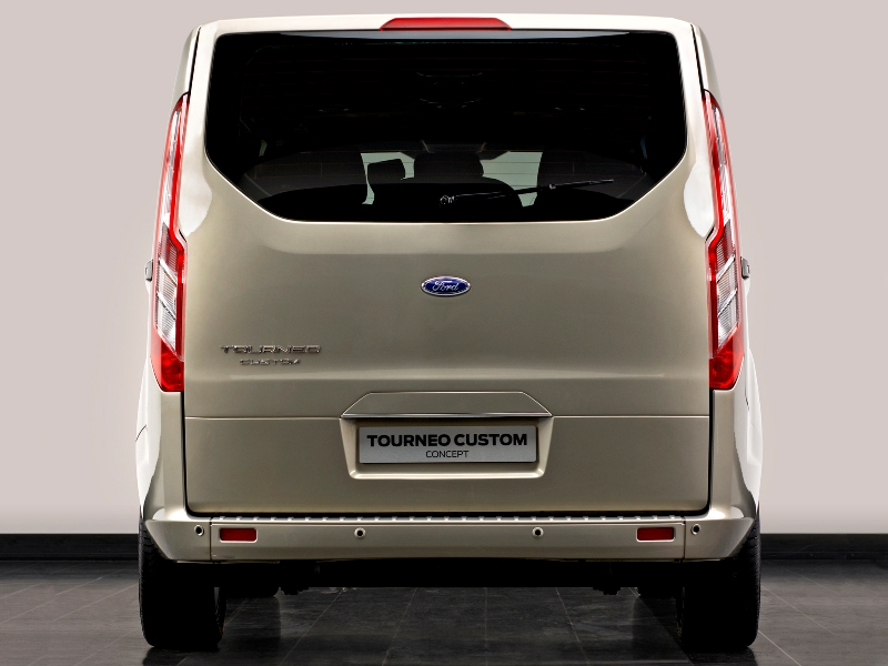 ford_tourneo_custom_concept_6.jpg