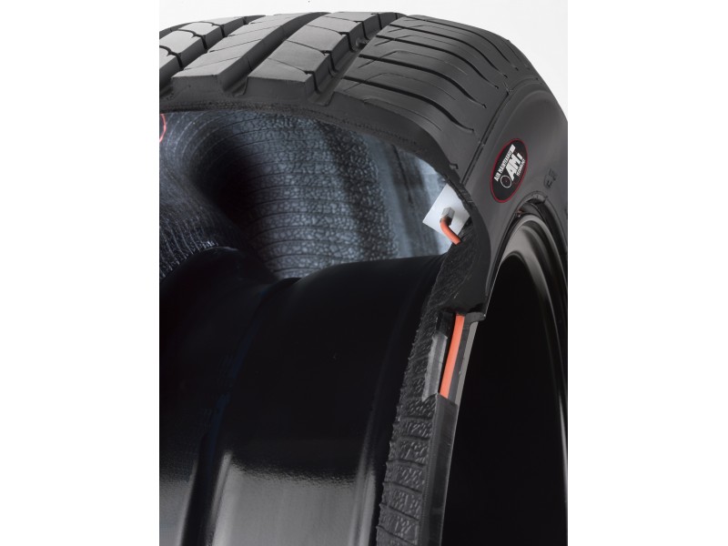 goodyear_amt_tire_1.jpg