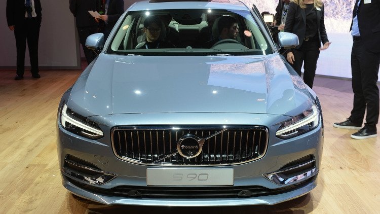 Volvo S90 