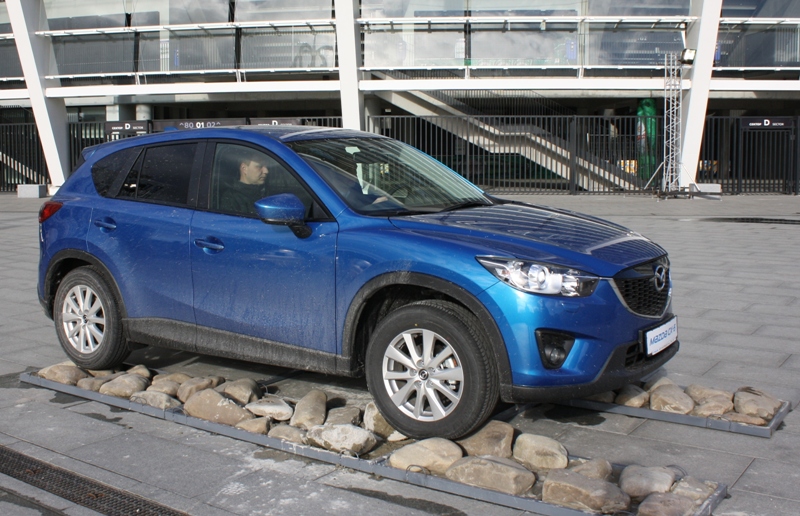 Mazda_CX503.JPG